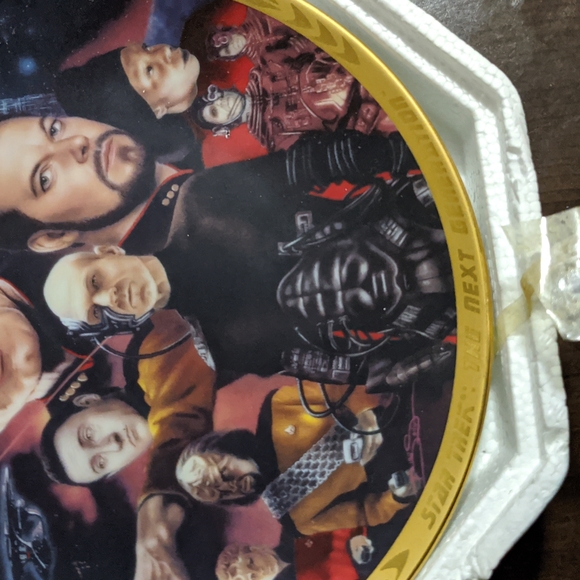 Star Trek/Next Generation (1994) - Picture 3 of 6